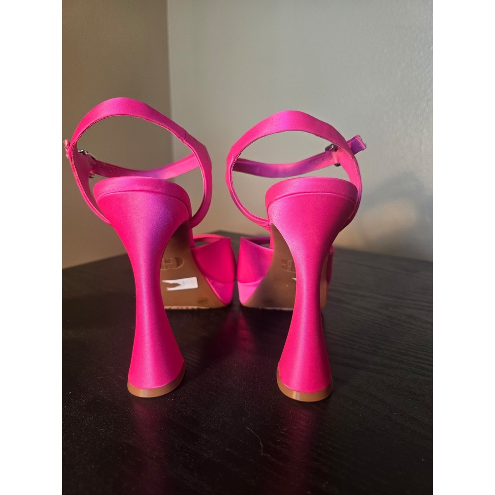 Giani Bernini hot pink barbie, super model, cosplay, costume platform heels - Picture 3 of 10